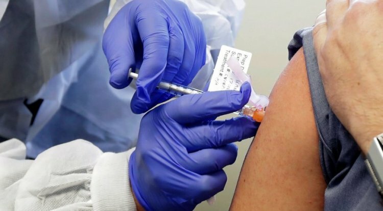 В Україні затвердили план вакцинації населення проти COVID-19. Він передбачатиме чотири етапи.